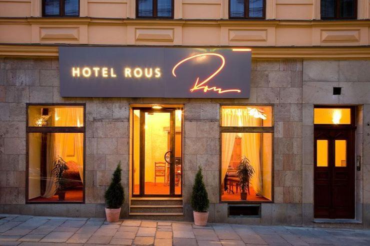 Hotel Rous Plzen Luaran gambar