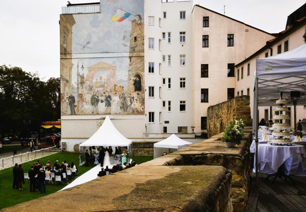 Hotel Rous Plzen Luaran gambar