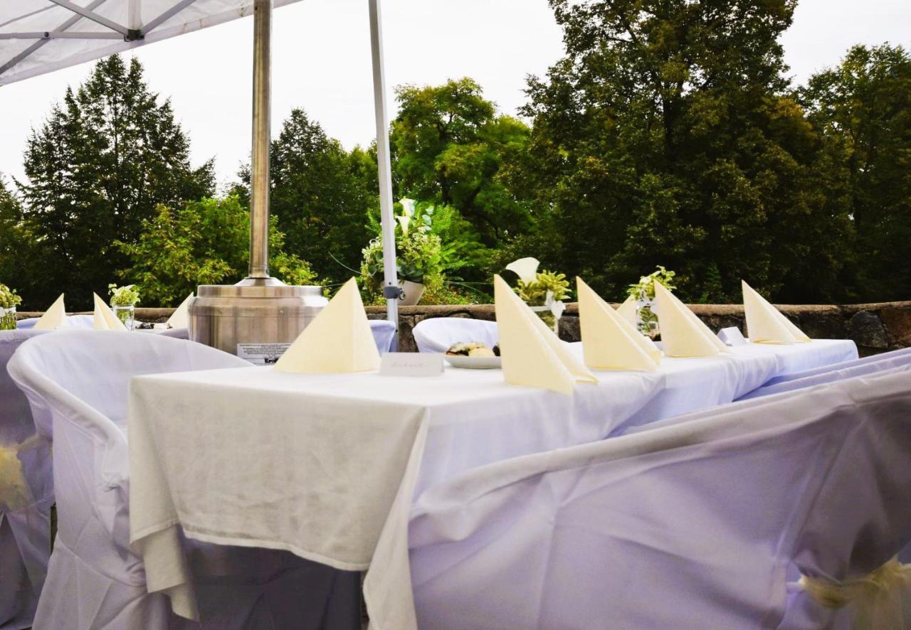 Hotel Rous Plzen Luaran gambar