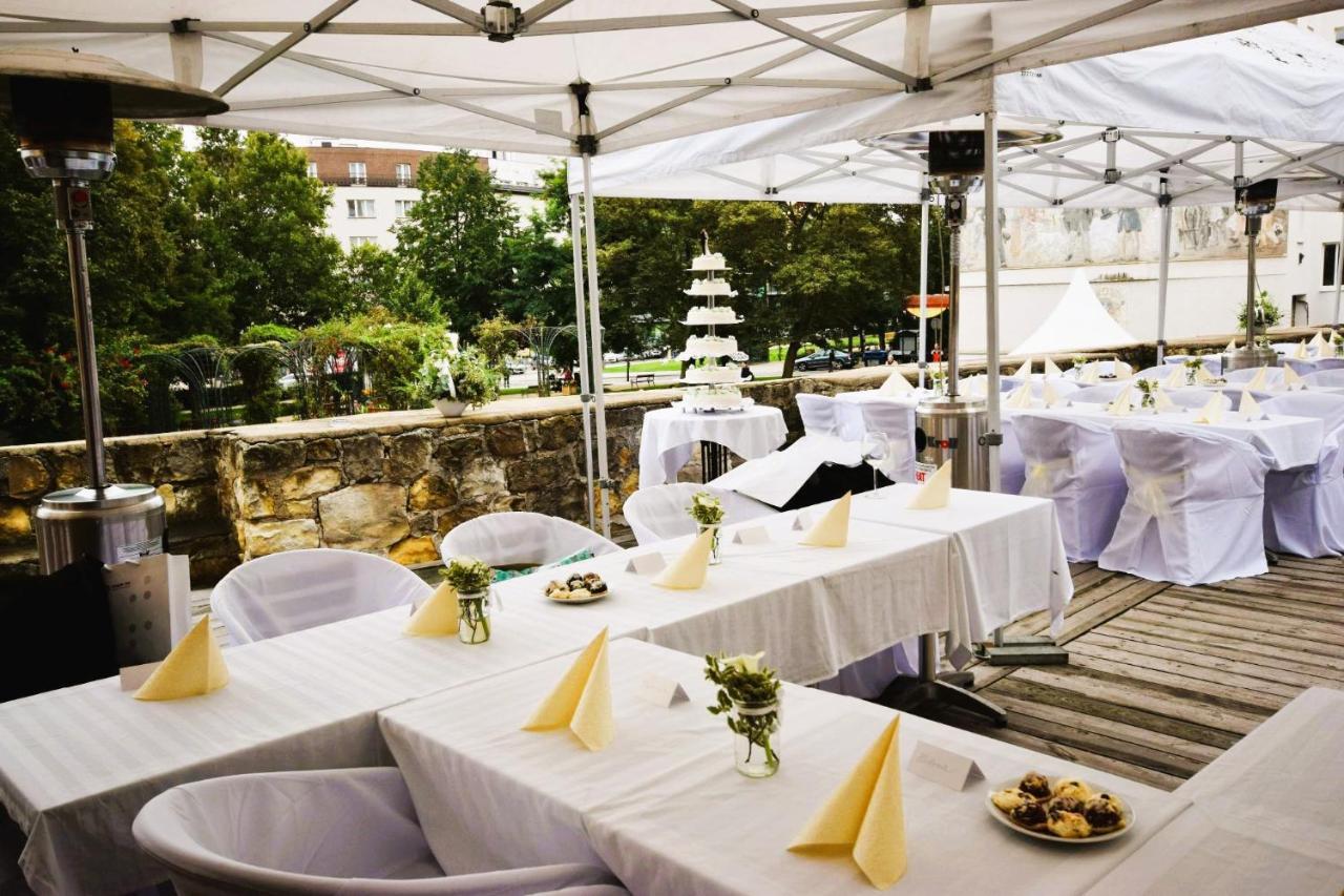 Hotel Rous Plzen Luaran gambar
